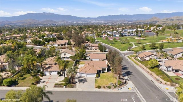 1003 Clearwood Avenue, Riverside, CA 92506