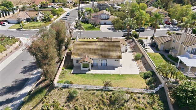 1003 Clearwood Avenue, Riverside, CA 92506