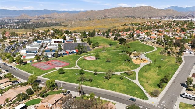 1003 Clearwood Avenue, Riverside, CA 92506