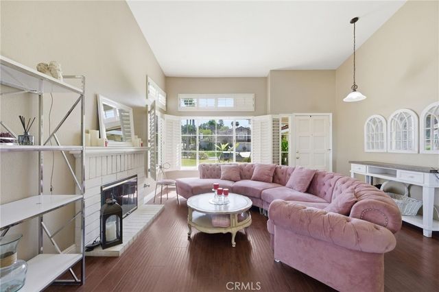 1003 Clearwood Avenue, Riverside, CA 92506