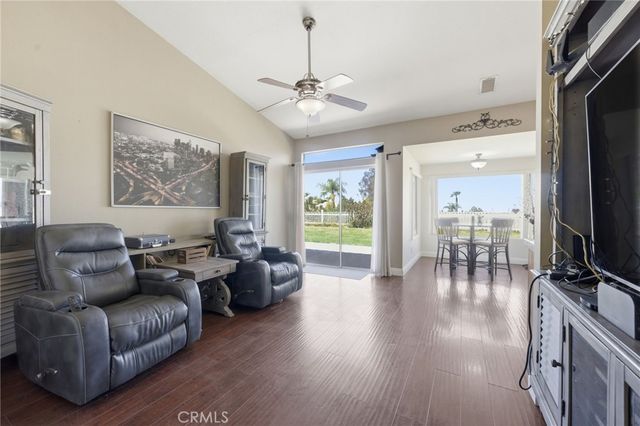 1003 Clearwood Avenue, Riverside, CA 92506