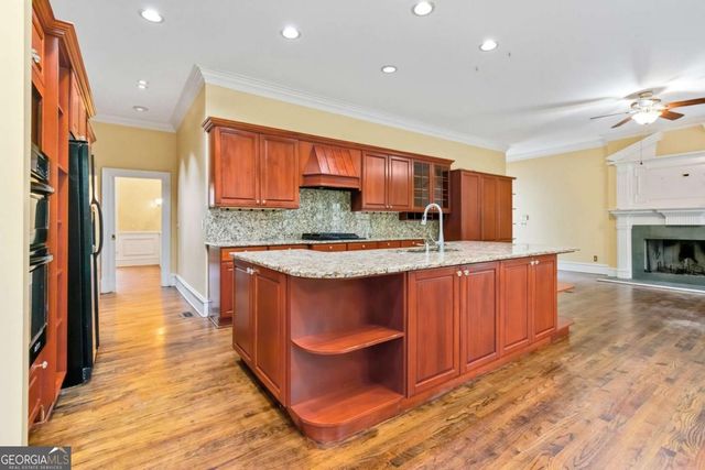 430 W Wesley Road NW, Atlanta, GA 30305