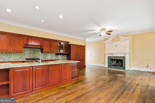 430 W Wesley Road NW, Atlanta, GA 30305