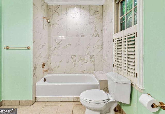 430 W Wesley Road NW, Atlanta, GA 30305