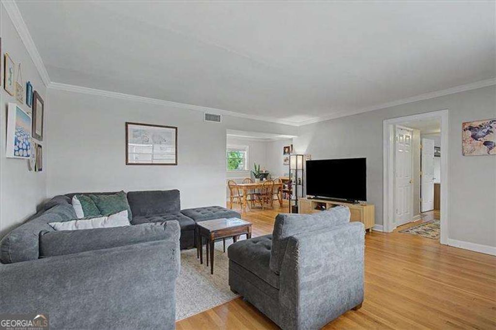 3660 Peachtree Road NE 4B, Atlanta, GA 30319