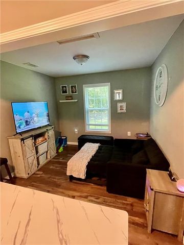 690 Le Moyne Circle S, Axis, AL 36505