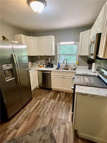 690 Le Moyne Circle S, Axis, AL 36505