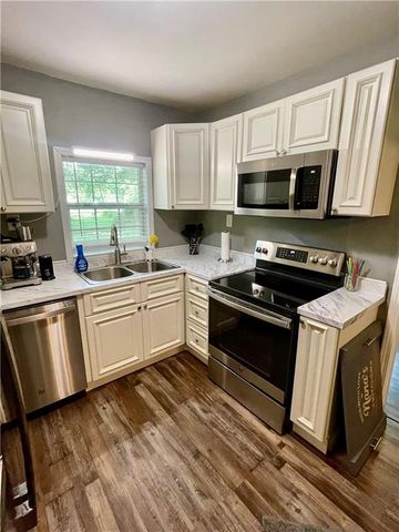 690 Le Moyne Circle S, Axis, AL 36505
