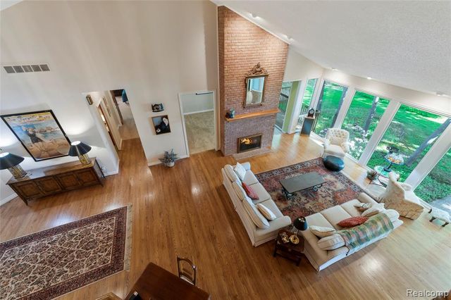 2323 Addaleen Road, Highland, MI 48357