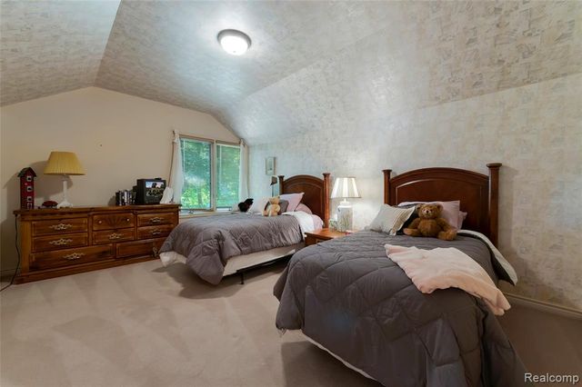 2323 Addaleen Road, Highland, MI 48357