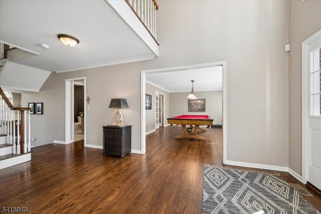 7 Robin Ct, Chester Twp., NJ 07930