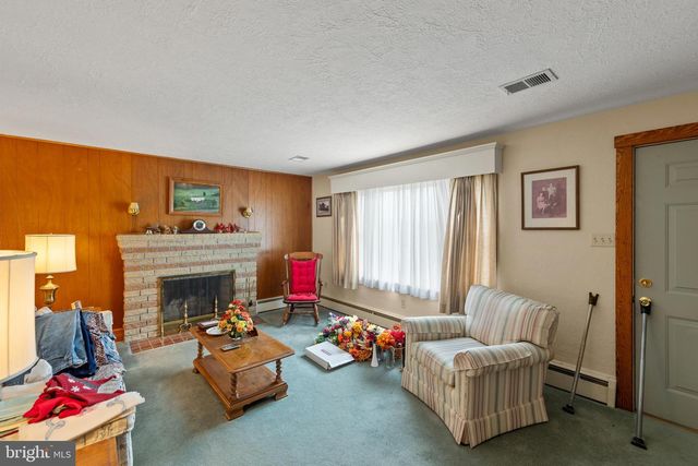 2725 CARPERS PIKE, Gore, VA 22637
