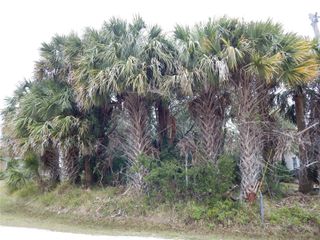 8 COLLINGVILLE COURT, Palm Coast, FL 32137