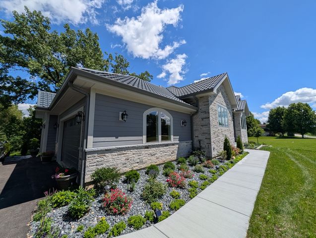 8316 Redtail Drive, Lakewood, IL 60014