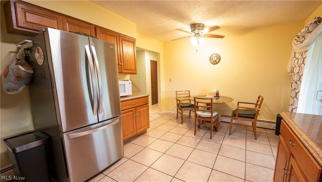 871 S County Line Road, Geneva, OH 44041