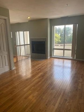 200 Falls Blvd. E302, Quincy, MA 02169