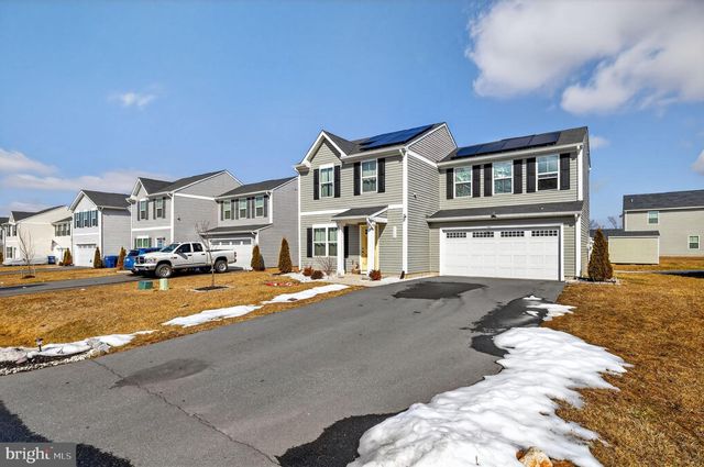 1112 SCRUGGS LN, Grottoes, VA 24441