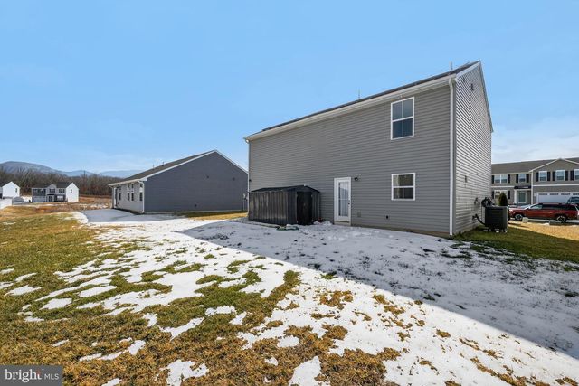 1112 SCRUGGS LN, Grottoes, VA 24441