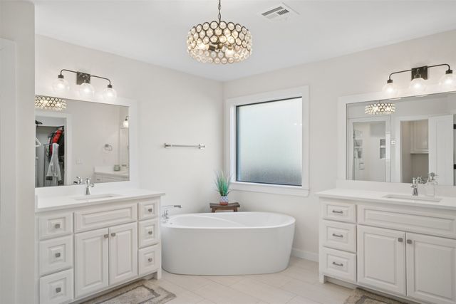 2240 W Charlotte Street, Broken Arrow, OK 74011