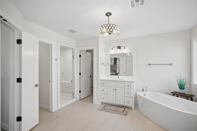2240 W Charlotte Street, Broken Arrow, OK 74011