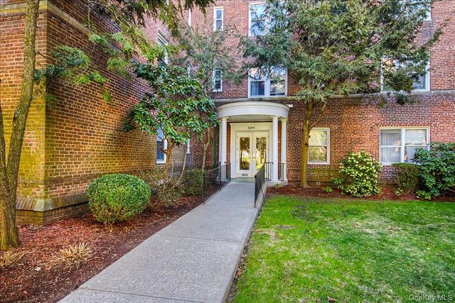 90 BRYANT Avenue Abby-1B, White Plains, NY 10605