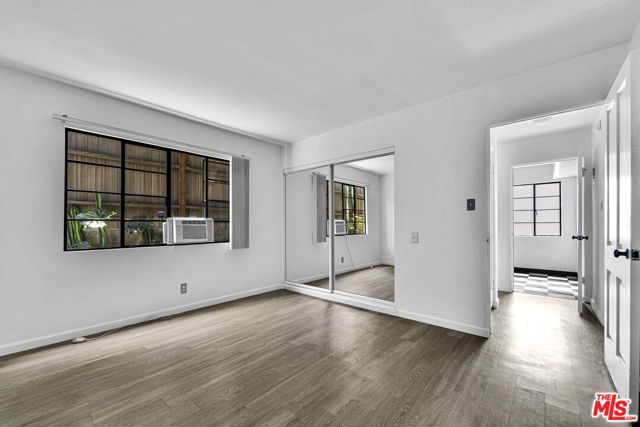 2556 W 5th Street, Los Angeles, CA 90057