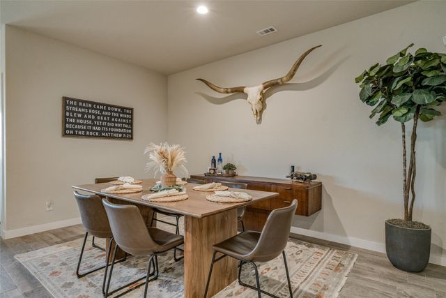 1512 Battery Park Drive, Alvarado, TX 76009