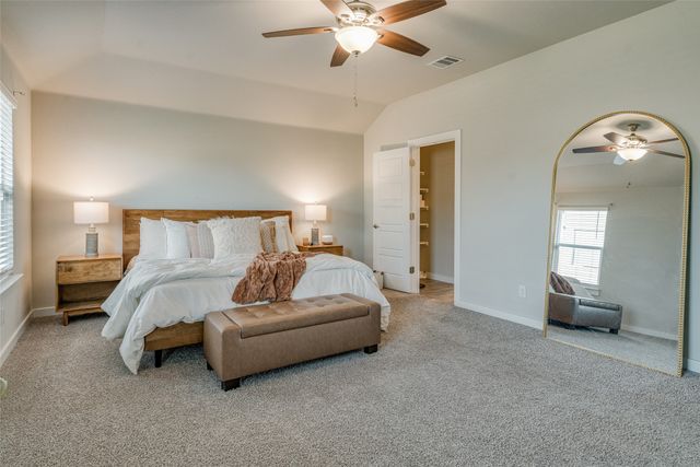 1512 Battery Park Drive, Alvarado, TX 76009