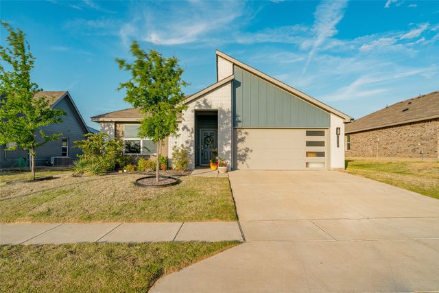 1512 Battery Park Drive, Alvarado, TX 76009