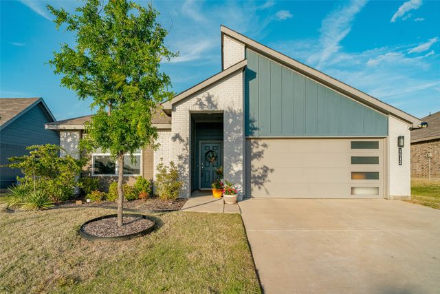 1512 Battery Park Drive, Alvarado, TX 76009