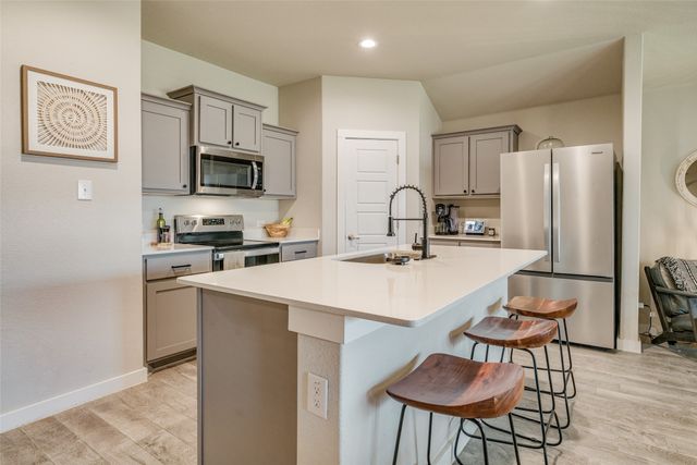 1512 Battery Park Drive, Alvarado, TX 76009