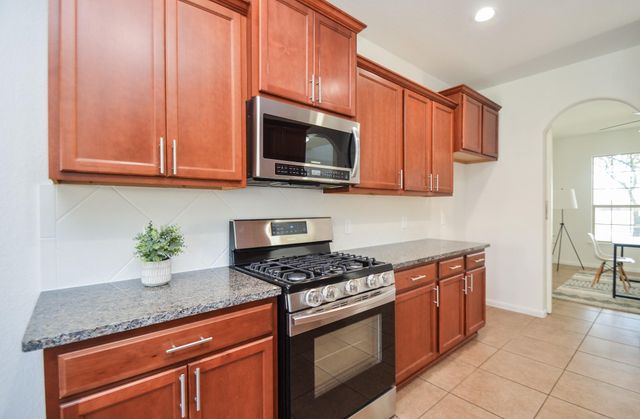 8906 Hostler Drive, Tomball, TX 77375