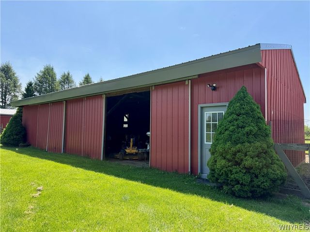 1355 Brant North Collins Road, Brant, NY 14111