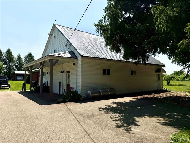 1355 Brant North Collins Road, Brant, NY 14111