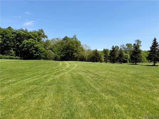 1355 Brant North Collins Road, Brant, NY 14111