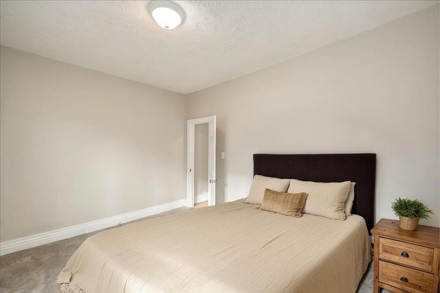 430 Price Avenue, Harrodsburg, KY 40330