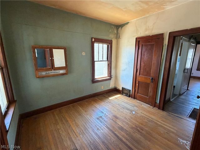 1027 Austin Avenue, Akron, OH 44306