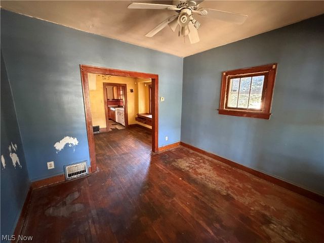 1027 Austin Avenue, Akron, OH 44306