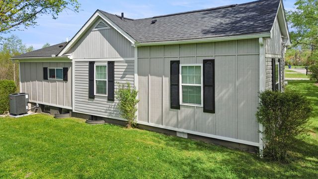 140 Worley Hill Top Road, Stearns, KY 42647