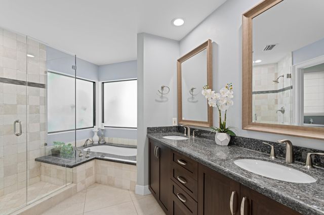 1050 Brooks Lane, Delray Beach, FL 33483