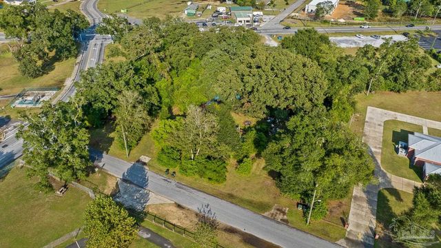 21 W Detroit Blvd, Pensacola, FL 32534