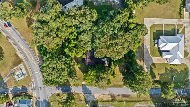 21 W Detroit Blvd, Pensacola, FL 32534