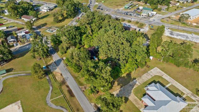 21 W Detroit Blvd, Pensacola, FL 32534