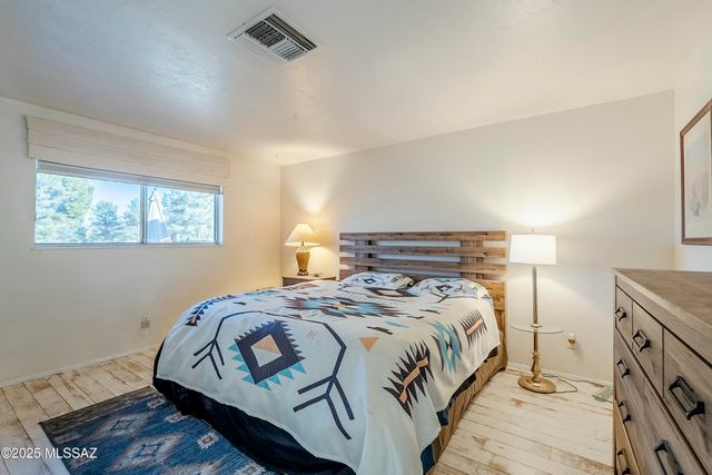 1232 N Paseo Del Cervato, Green Valley, AZ 85614