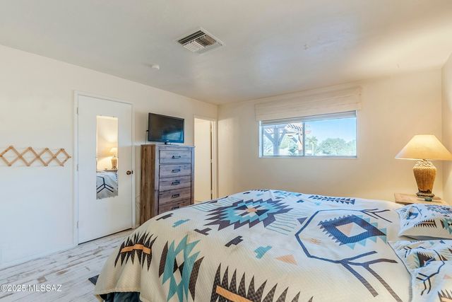 1232 N Paseo Del Cervato, Green Valley, AZ 85614