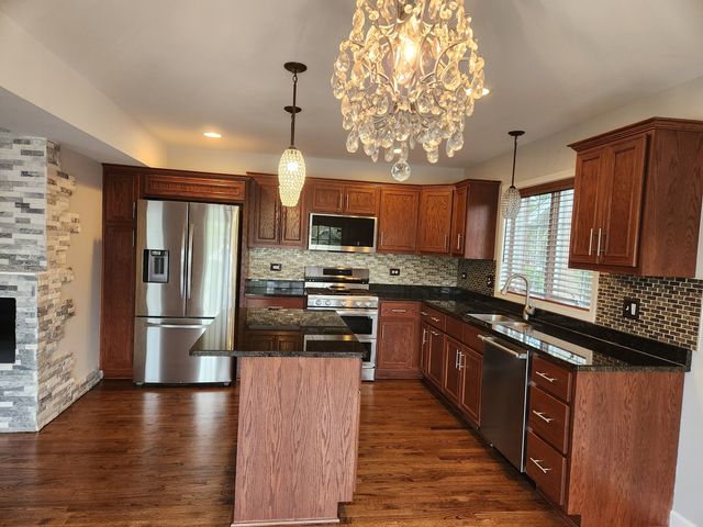 9434 Rich Lane, Orland Park, IL 60467