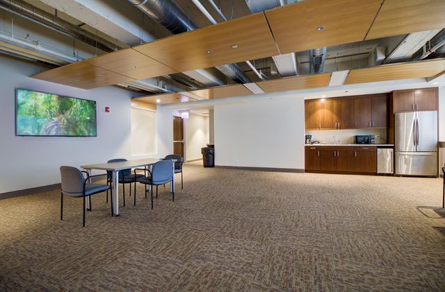 1550 S Blue Island Avenue 1111, Chicago, IL 60608