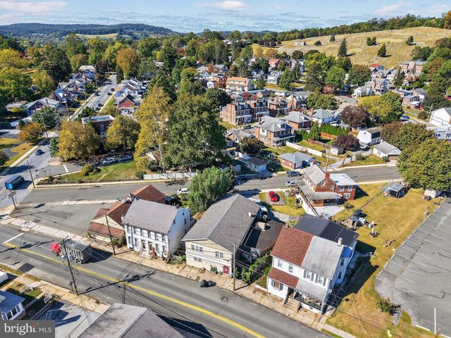 151 S READING AVE, Boyertown, PA 19512