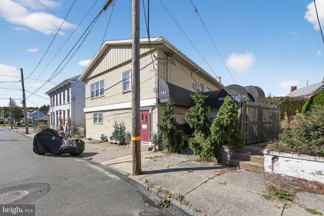151 S READING AVE, Boyertown, PA 19512
