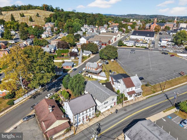 151 S READING AVE, Boyertown, PA 19512